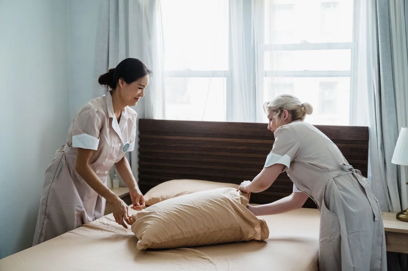 Anyag- és eszközbeszerzés — tisztítás-technológiai szolgáltatásvezető – housekeeping -stewarding képzés